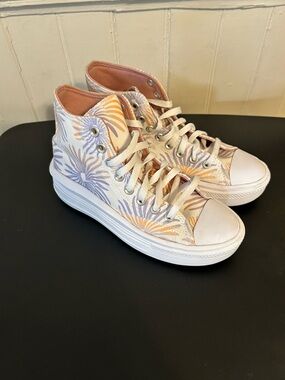 NWOT Converse Chuck Taylor All Star Move High Platform Floral/Woman’s 7.5